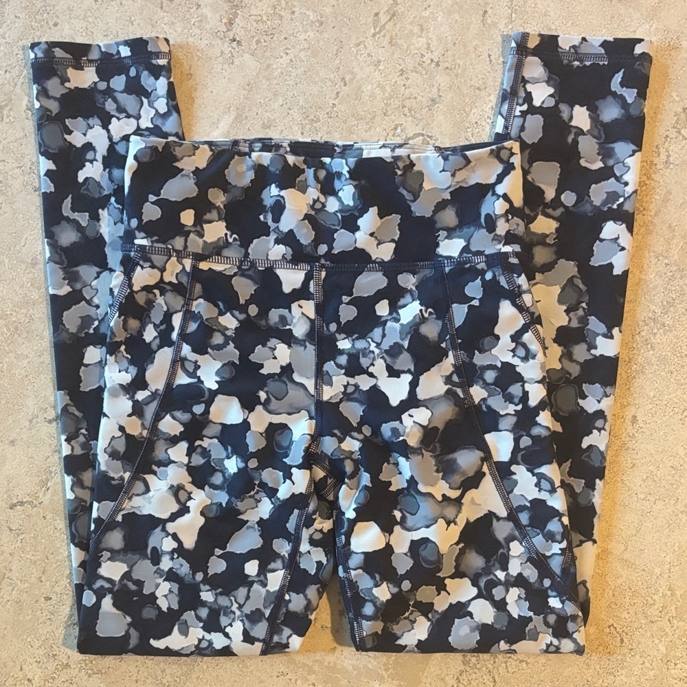 Old Navy Active girls size L (10/12) Powersoft Stylish Leggings with pockets